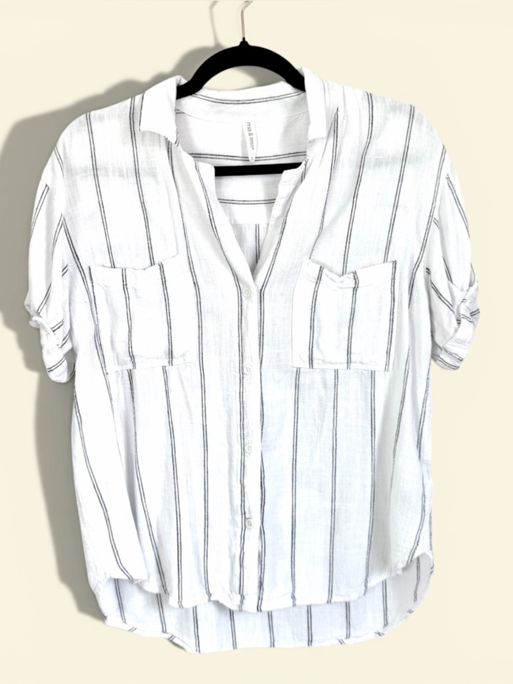 Mia & Tess White Black Striped Linen Blend Button Front Blouse Size Small